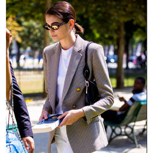 A.L.C. | Sedgwick Houndstooth Double Breasted Blazer 2 Kaia Gerber